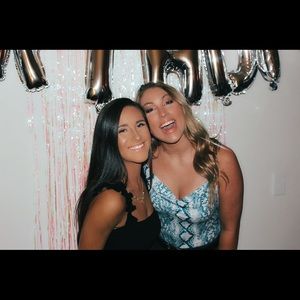 Meet your Posher, Danielle